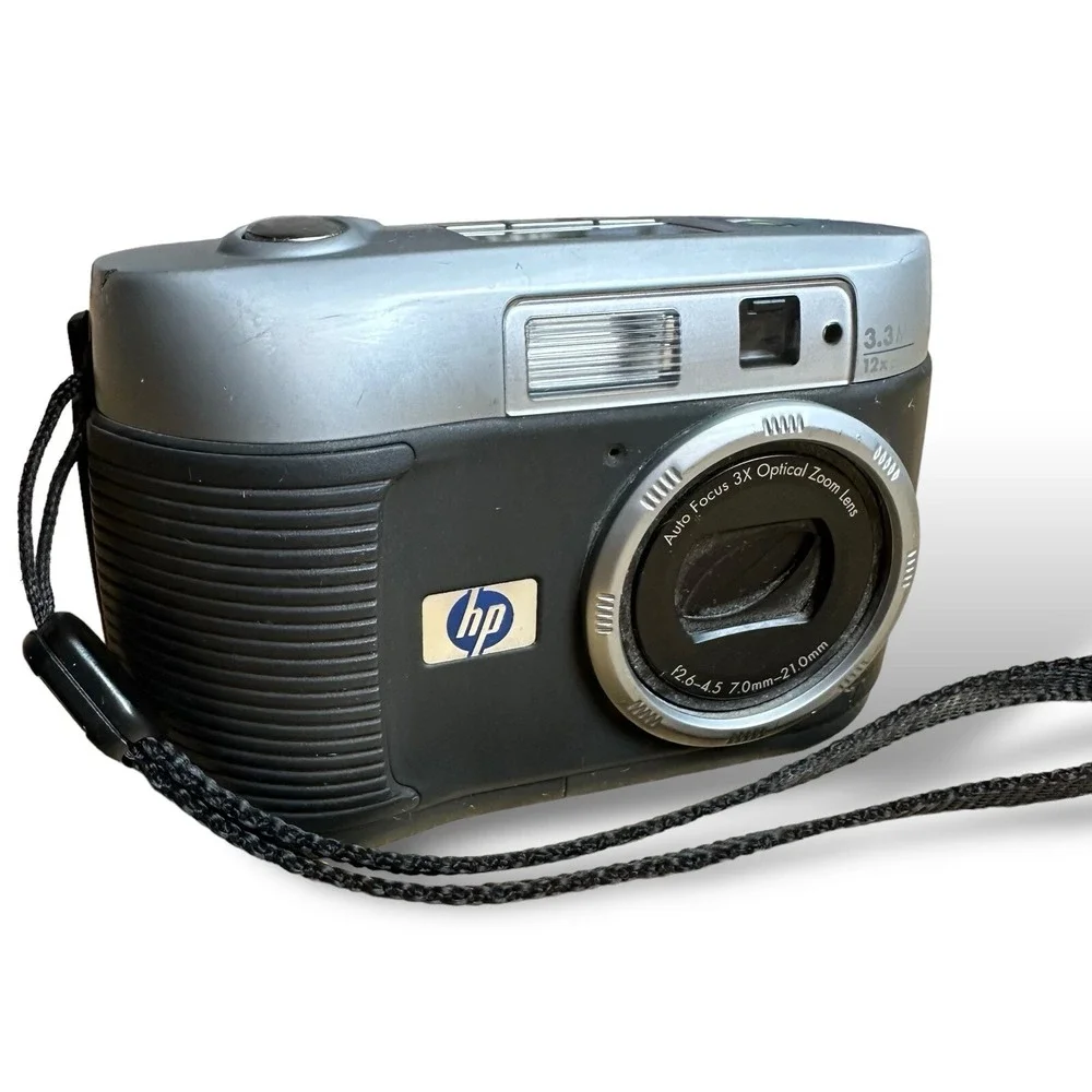 HP Photosmart 720 Q2164A Point &‎ Shoot Digital Camera Untested / Parts ONLY